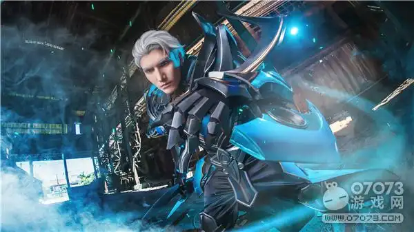 王者荣耀铠cos铠破灭刀锋强大无情