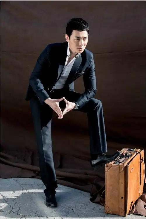 瞿玮华谊嘉信集团副总裁