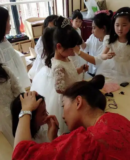 牛津国际金禾幼儿园之首届特色教育演出