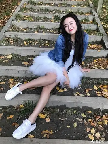 舒砚yan shu的图片