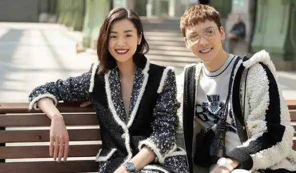 网友爆料,陈伟霆传出了新恋情,和超模刘雯已经同居!_baby_事业_年龄