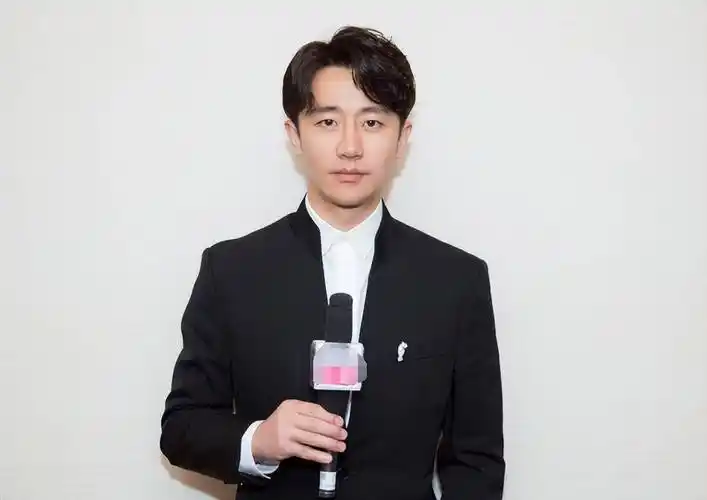 慈善家常梦:她是当红小生黄轩的继母,丈夫去世十几年仍孤身一人_北京