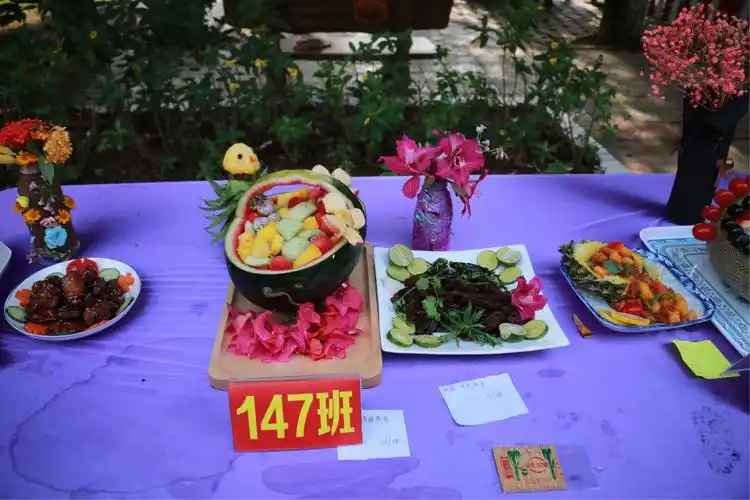 快来围观!一中"我食我show"校园美食节