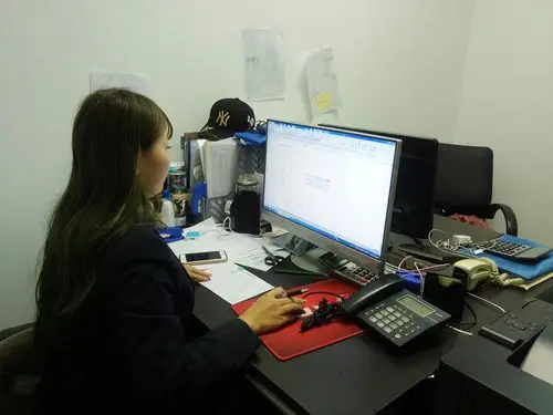 综合办公室核对体检人员单 ,并进行请款.