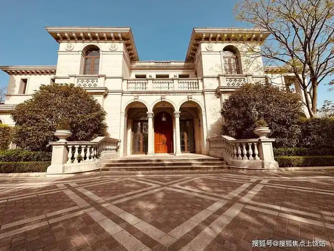 上海绿城玫瑰园(上海绿城玫瑰园欢迎您)上海绿城玫瑰园丨上海绿城玫瑰