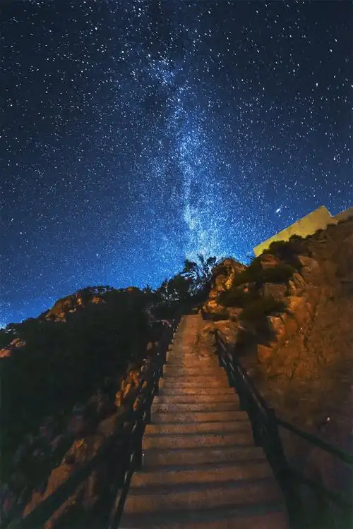 风景如画 画如诗,沉醉在深山的夜晚——鲁商·沂蒙山银座天蒙旅游区