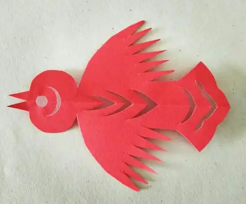 同心抗疫情,居家学剪纸——聚奎镇小线上教学课程《自由的小鸟》