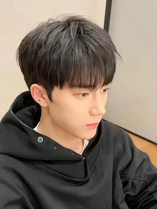 学剪帅气男生头