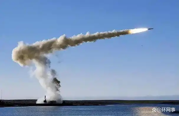 然而,弹道导弹也存在精准度差,难以变轨,红外特征明显,容易被敌方防空