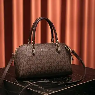 香港代购奢侈品贵妇女士妈妈手提包包2021新款大牌真皮女包斜挎包