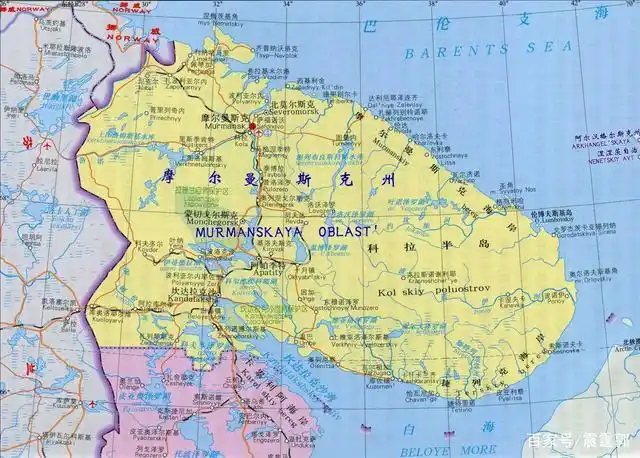 摩尔曼斯克州在地理位置上,位于俄罗斯西北部的科拉半岛(约69%的面积)