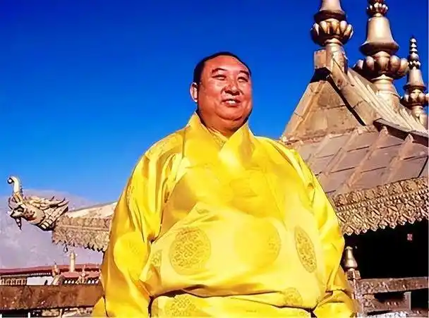 十世班禅娶20岁女子为妻,此后不再穿上袈裟,独生女13岁独闯美国