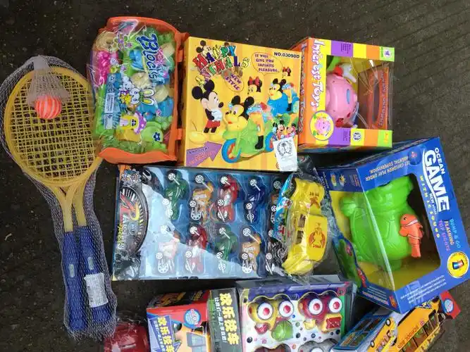 称斤玩具库存儿童益智发光电动玩具批发夜市地摊热卖玩具送