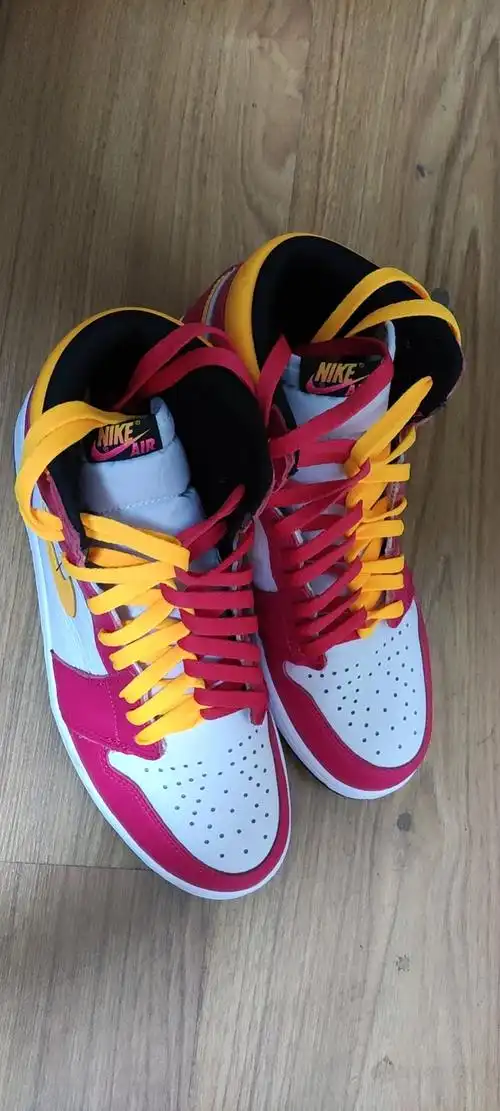 这样系鞋带有点好看[狗头_blue]#系个鞋带 #花式系鞋带 #好看的鞋带