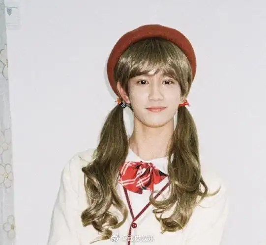 敖子逸杨一杉没有逃过女装