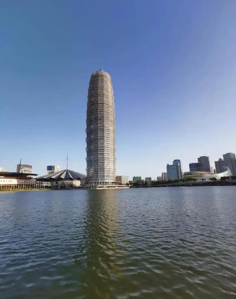 大玉米楼,真正的名字,估计全郑州人都不知道,包括你在内.