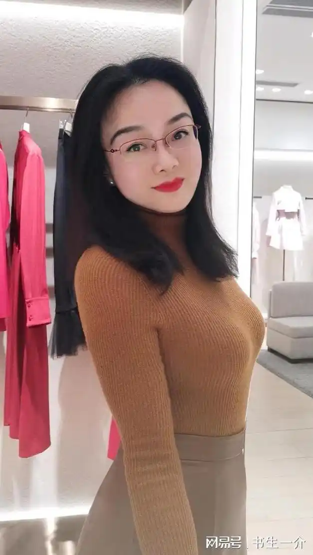 40岁单身大姐因寂寞第一次约会激情过后却迎来了重重一巴掌