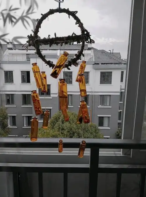 用口服液瓶子做风铃