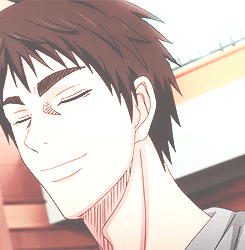 木吉铁平gif黑子的篮球gif运动男生gif汗流浃背gif英气逼人gif劲爆