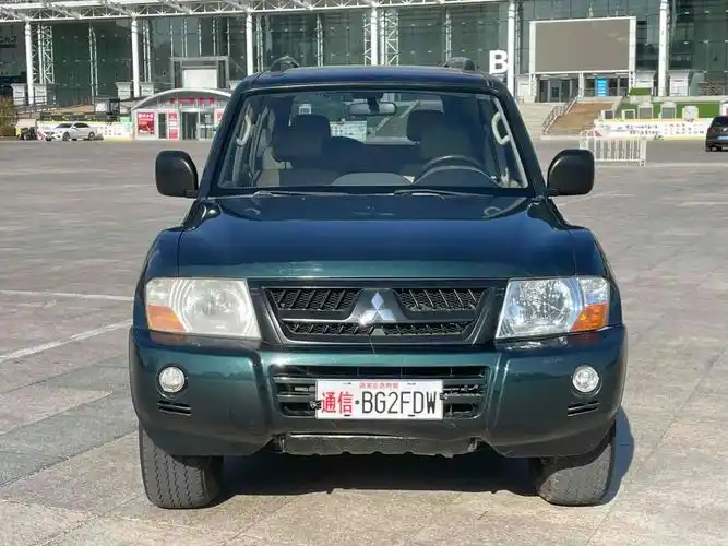 三菱 帕杰罗  2006款 3.0l mt gl图片