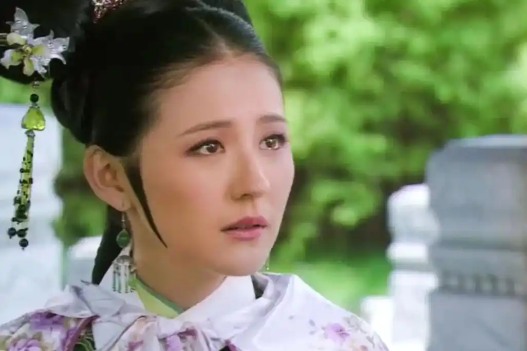 《甄嬛传》饰演宁贵人叶澜依