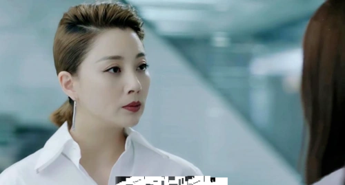 《正青春》通过几位主人公追求事业,对待人生的态度