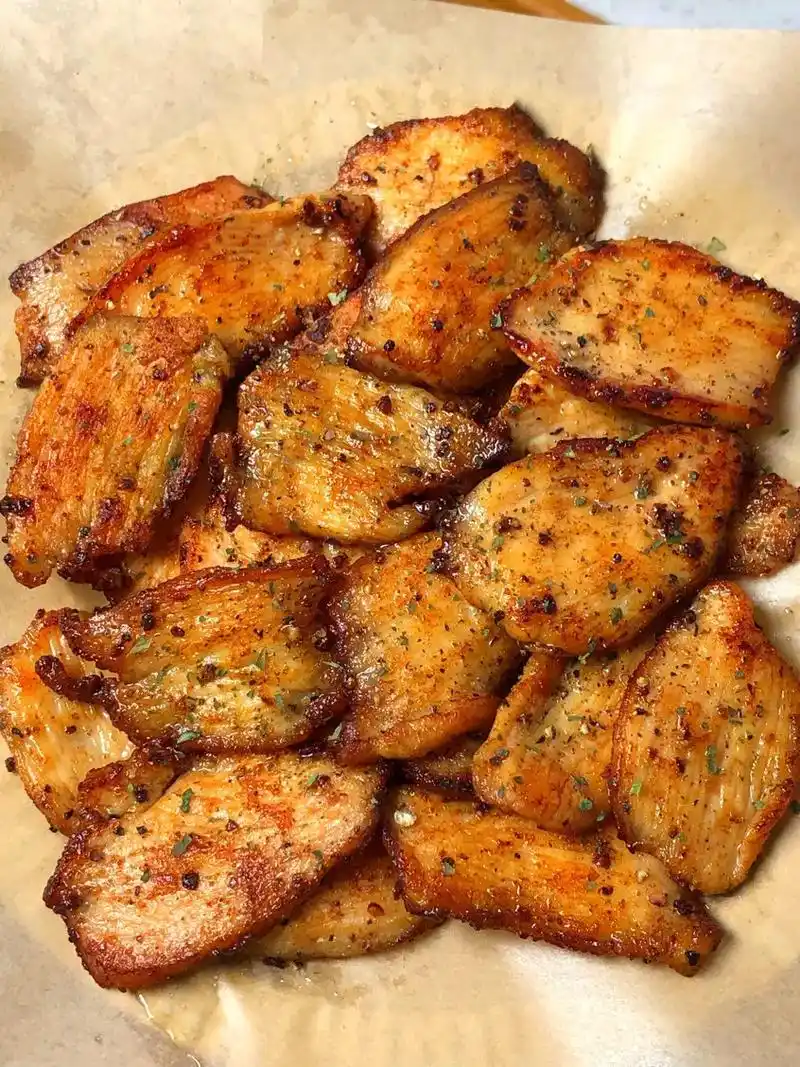 香煎黑椒鸡胸肉减脂期吃它解馋又掉秤