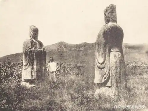 百年前明孝陵老照片:破败不堪,陵区成了庄稼地,但地宫依旧完好