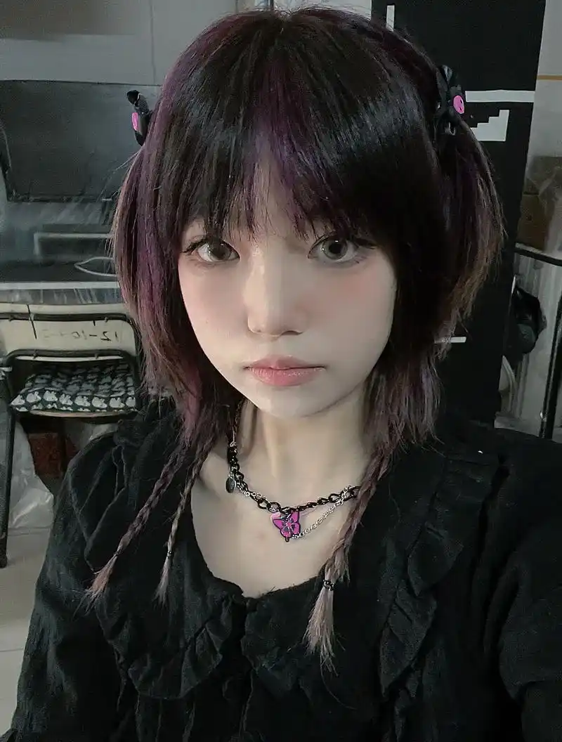 可是他说黑丝是坏女人诶#人类 #少爷的烦恼 #葬爱家族大公主 - 抖音