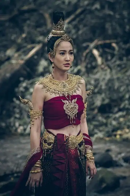 《三面娜迦2》-高清电影-完整版在线观看