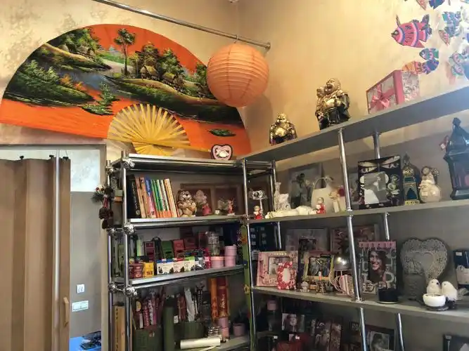 布列斯特亚洲文化礼品店