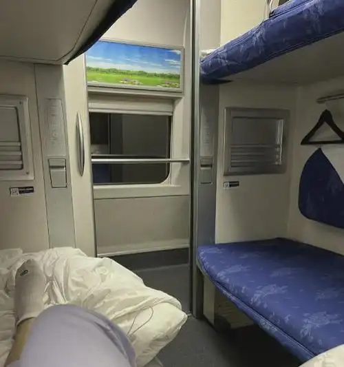 d2245次列车从南京南站至江宁站的乘坐时间仅为短短8分钟,但高级动卧