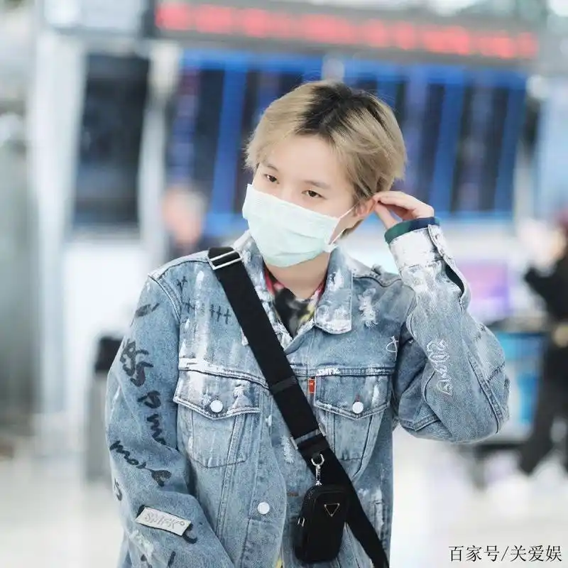 sunnee杨芸晴一个敢素颜的女明星