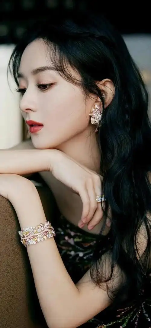 赵丽颖壁纸:实在太养眼了