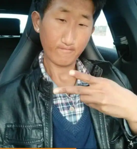 网红"紧凑哥"女友被扒出,当抬起头那一刻,那么漂亮是真爱么?