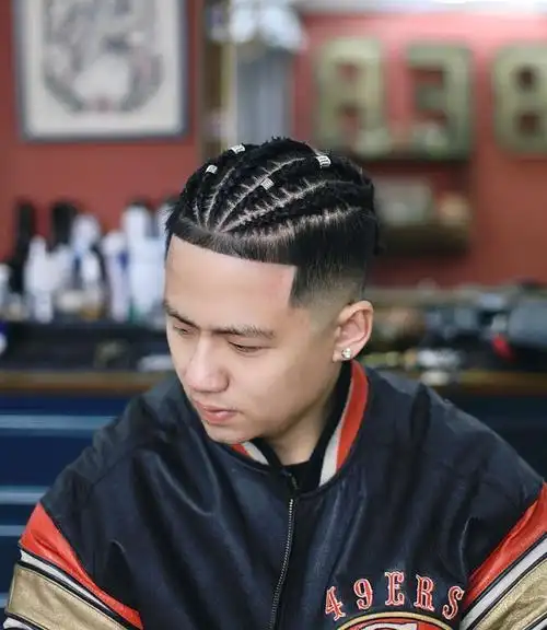 地垄沟辫男生发型美式街头搭配