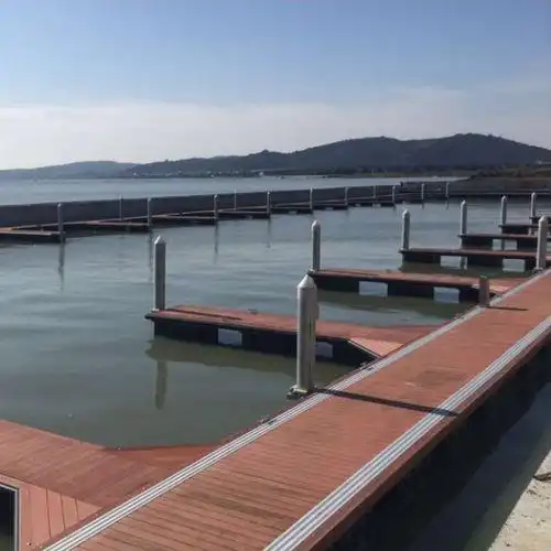 浮桥系泊用于海港木质