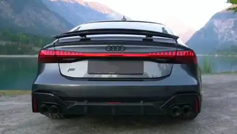 2021款奥迪rs7,尾灯亮起的瞬间,还要什么宝马m8?