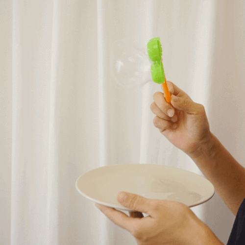 吸管,热胶枪难易程度:3星tips:用比较圆润的那一头沾泡泡水,会更好吹