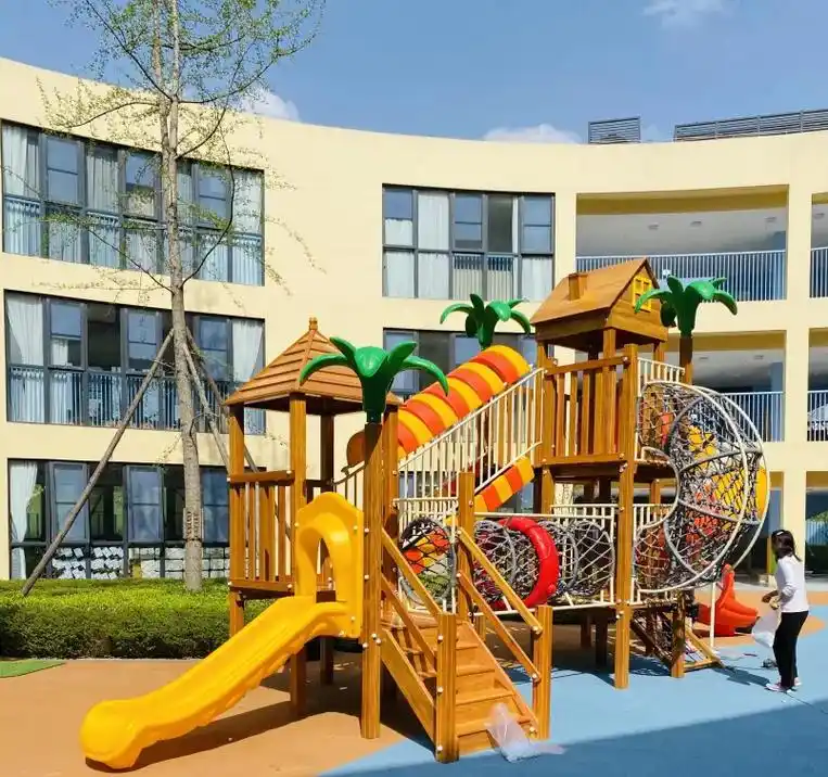 户外幼儿园组合滑梯.