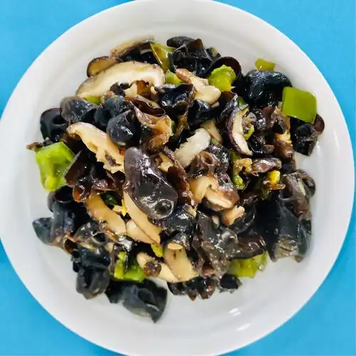 香菇炒木耳