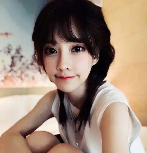 第1位是斗鱼主播小米粥