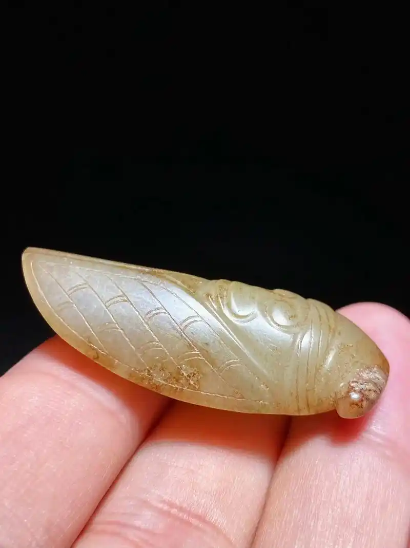 汉 和田玉籽料 玉蝉 蝉纹挂件 把件 长2 宽1.3 - 抖音