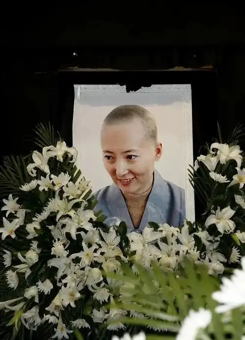 林黛玉陈晓旭19岁爆红41岁病逝后父亲3年不敢进她房间11