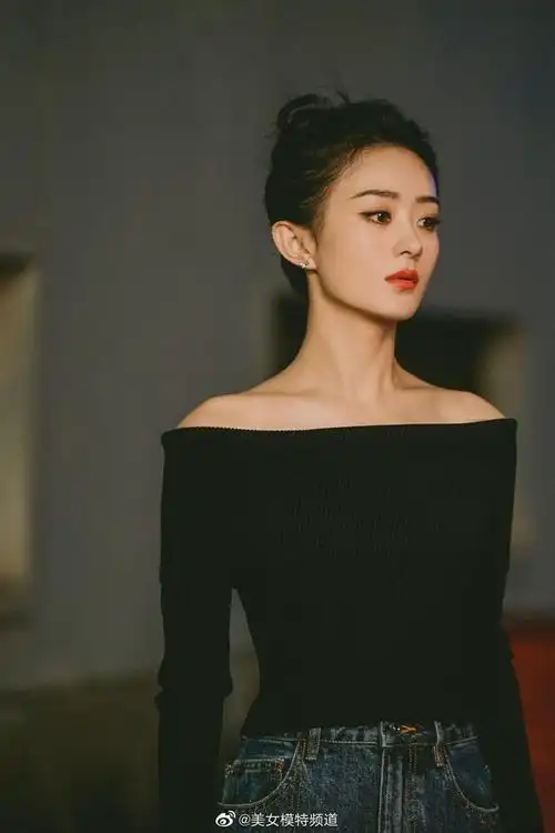赵丽颖穿黑色露肩衣舒意优雅一字锁骨肩颈线条优越超吸睛