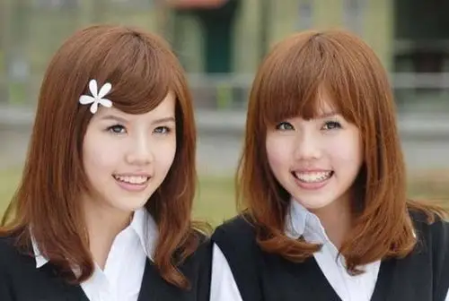 新加坡的双胞胎组合by2 整容