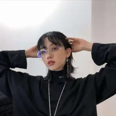 网图女生头像高冷真人霸气超拽(10)张