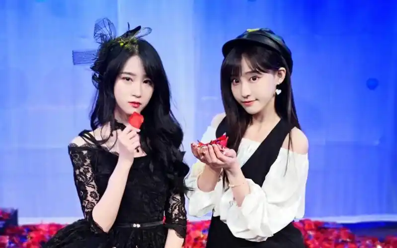 【蒋芸x王晓佳】天草大爷追到芸姐了吗?_哔哩哔哩_bilibili