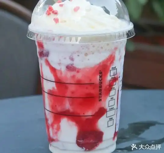 草莓轻乳酪星冰乐图片