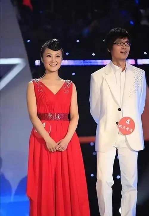 星光大道节目调整回归原始主持人与赛制观众评价不尽理想